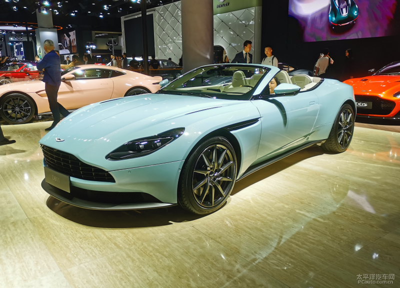 开云体育官网-阿斯顿马丁轻取梅赛德斯，皮亚斯特里带队取胜