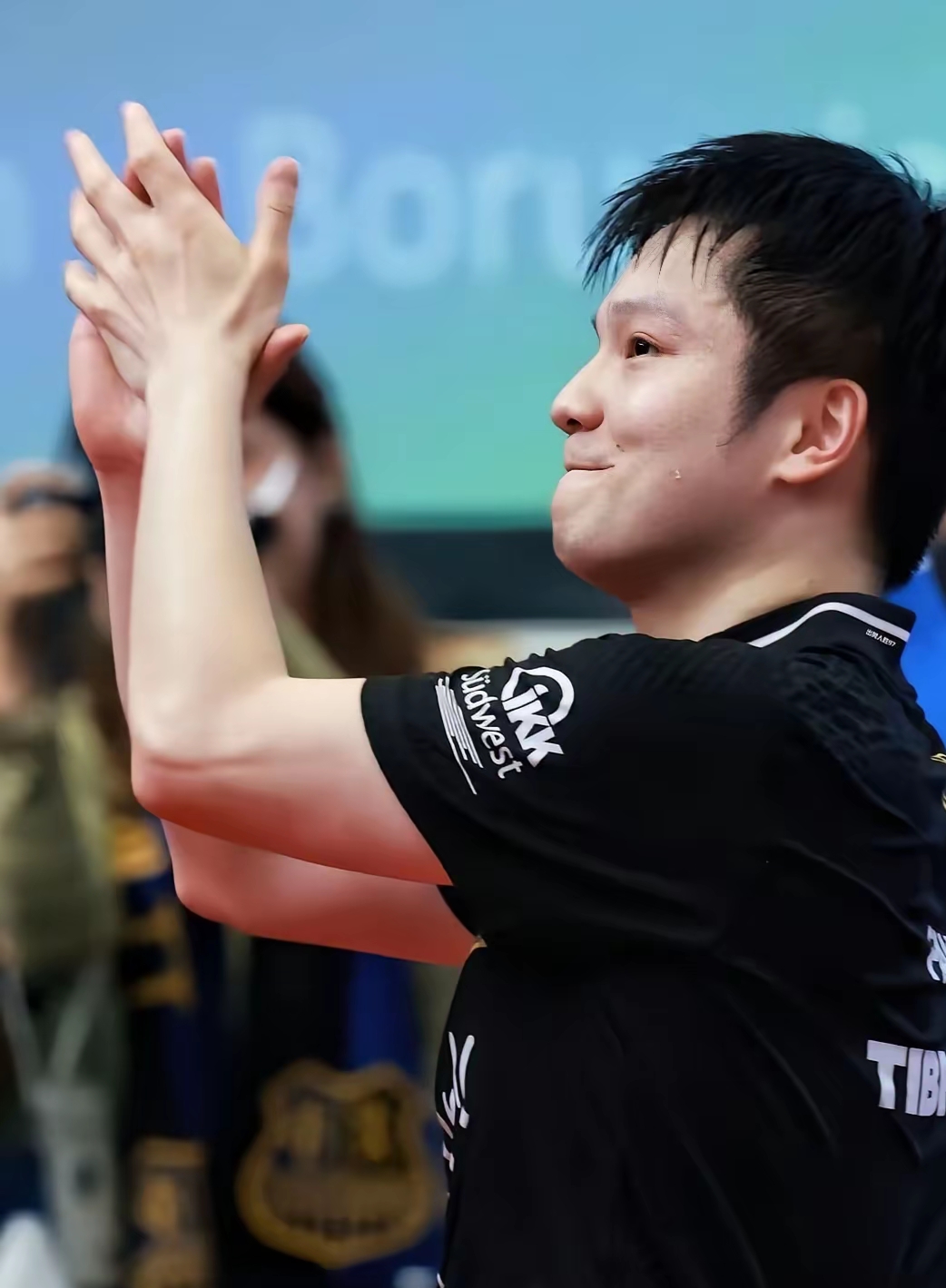 法国队碾压葡萄牙队，樊振东点燃赛场