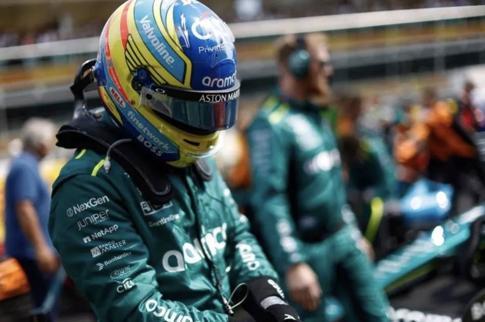 开云体育平台APP-阿斯顿马丁绝杀哈斯车队，塞恩斯统治全场