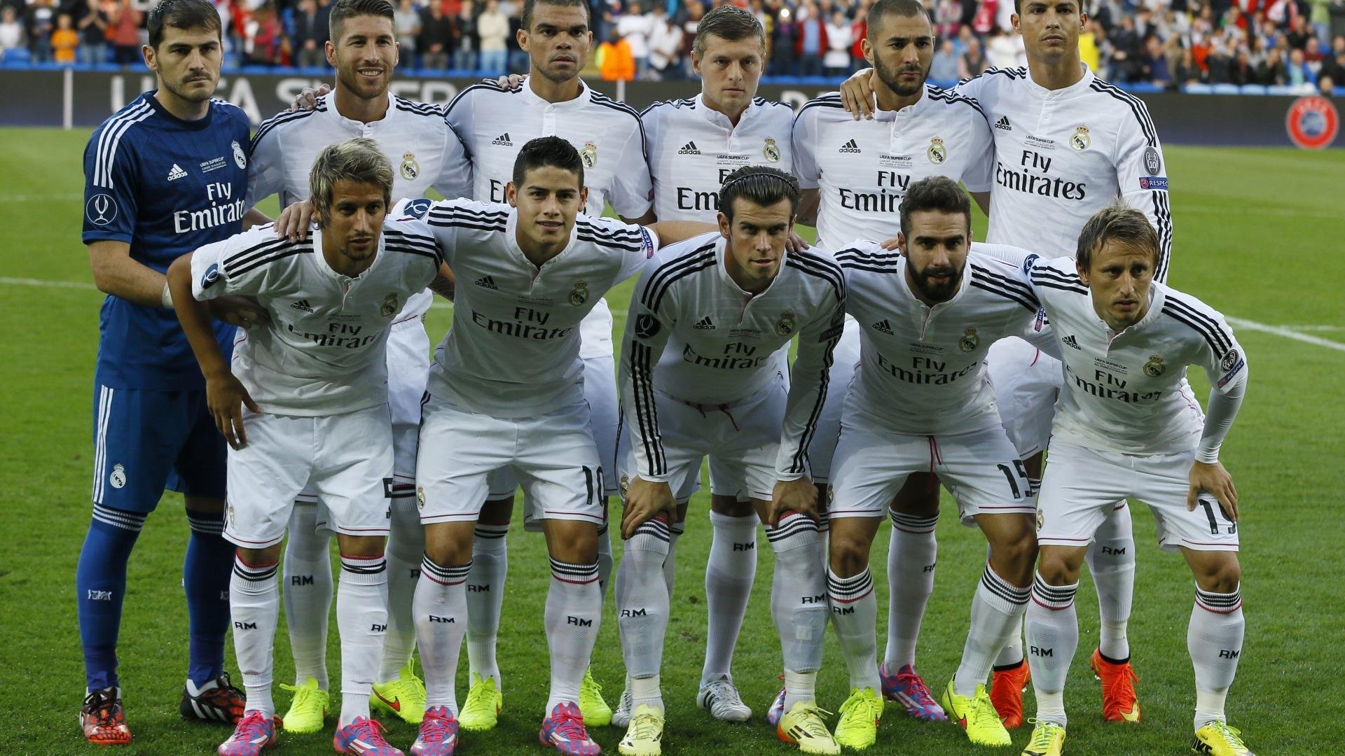 骑士用黑色锁链捆住公牛,文班亚马在欧冠决赛上演量子力学式统治